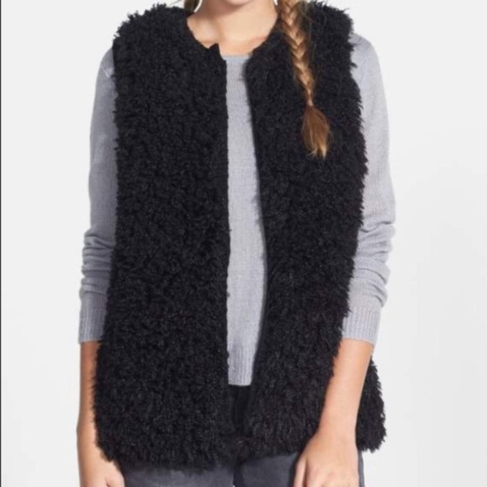 Nordstrom Love On A Hanger Faux Fur Black Vest S